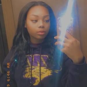 Meet your Posher, Indya